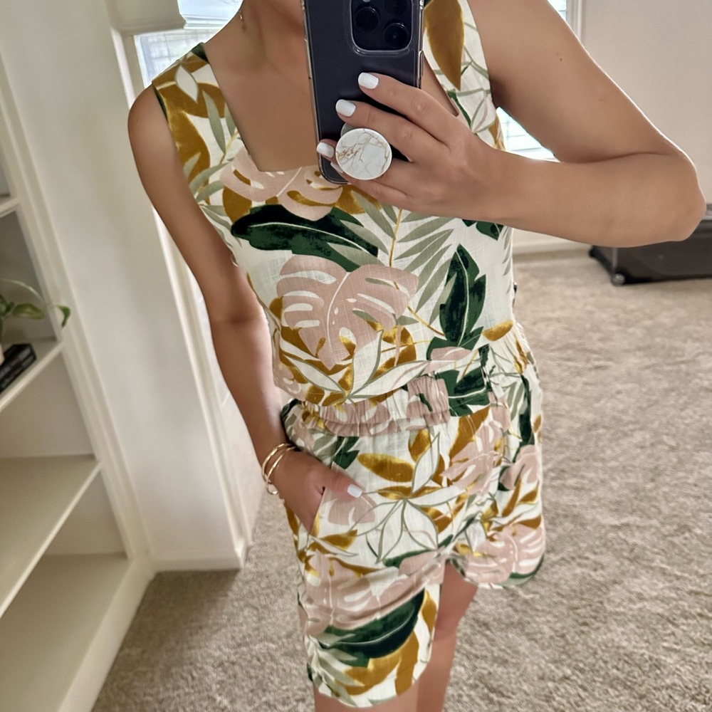O.P.T. BANANA LEAD PRINT TOP AND SHORTS SET